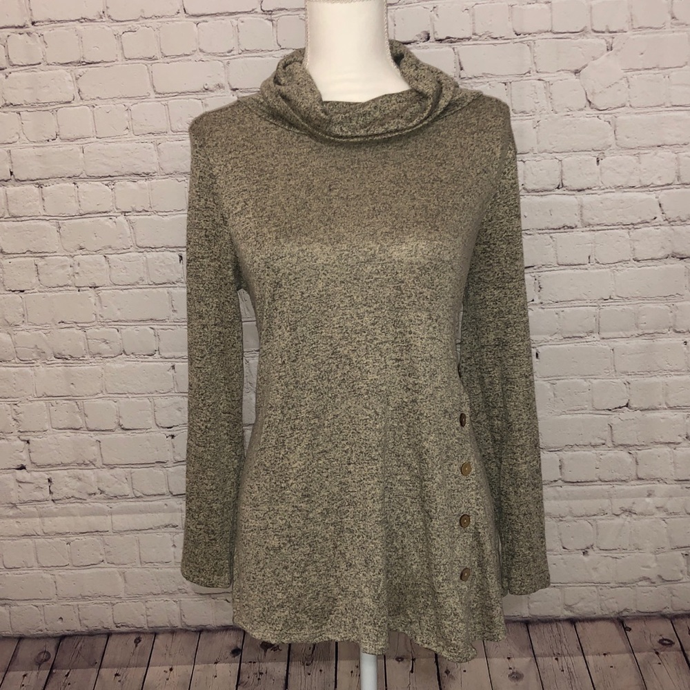 Gray Tunic Sweater with Button Details, sz M